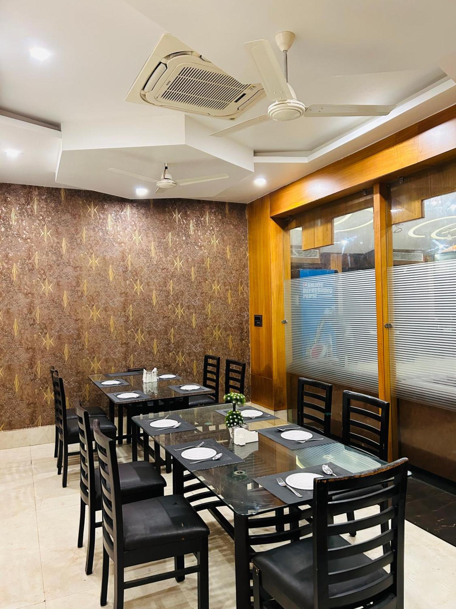 Krishnam Resort Jabalpur Extérieur photo